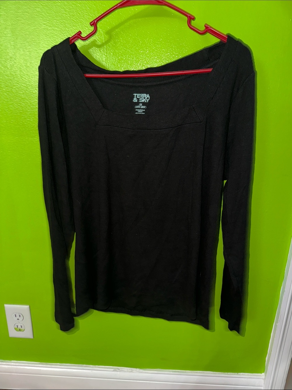 Terra & Sky Black Long Sleeve Square-Neck Knit Top